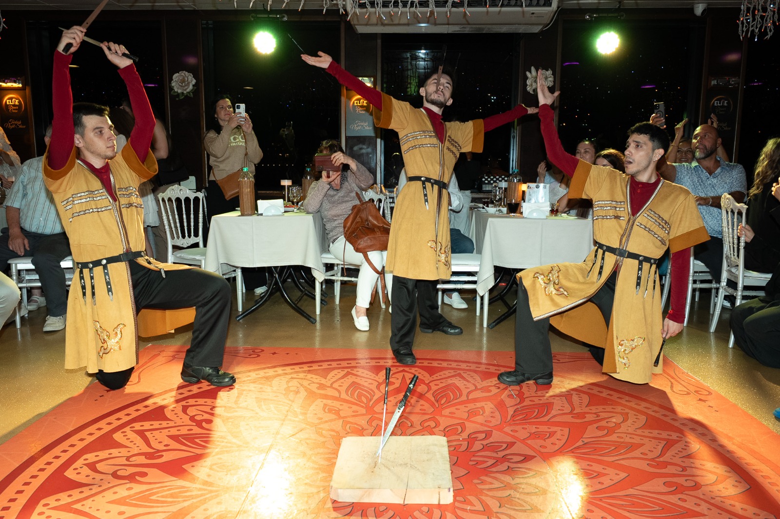 Without Alcohol & With Hotel Transfer (Private Standard Table) EC