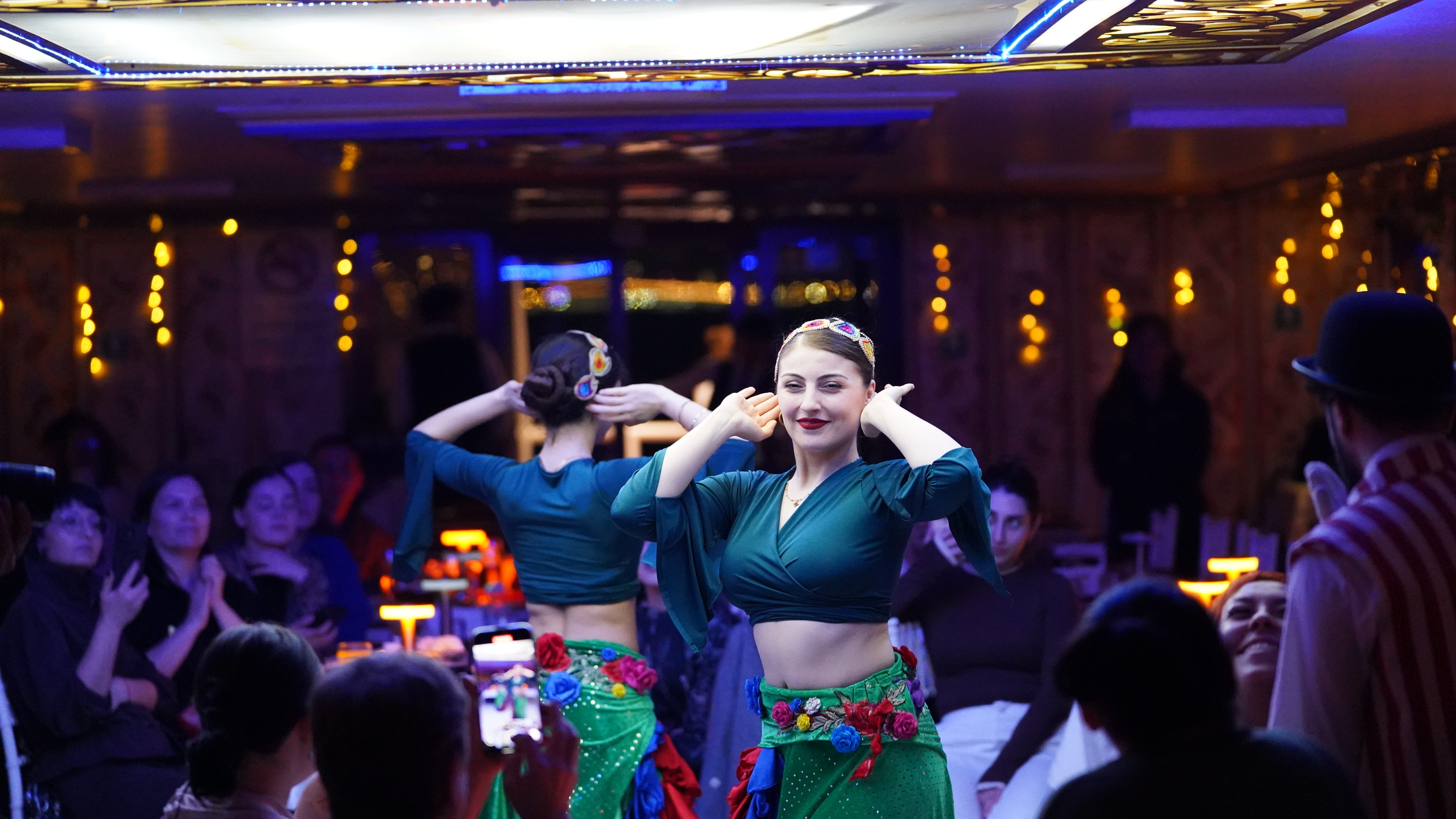 YÜZEN SARAY BOSPHORUS DINNER CRUISE