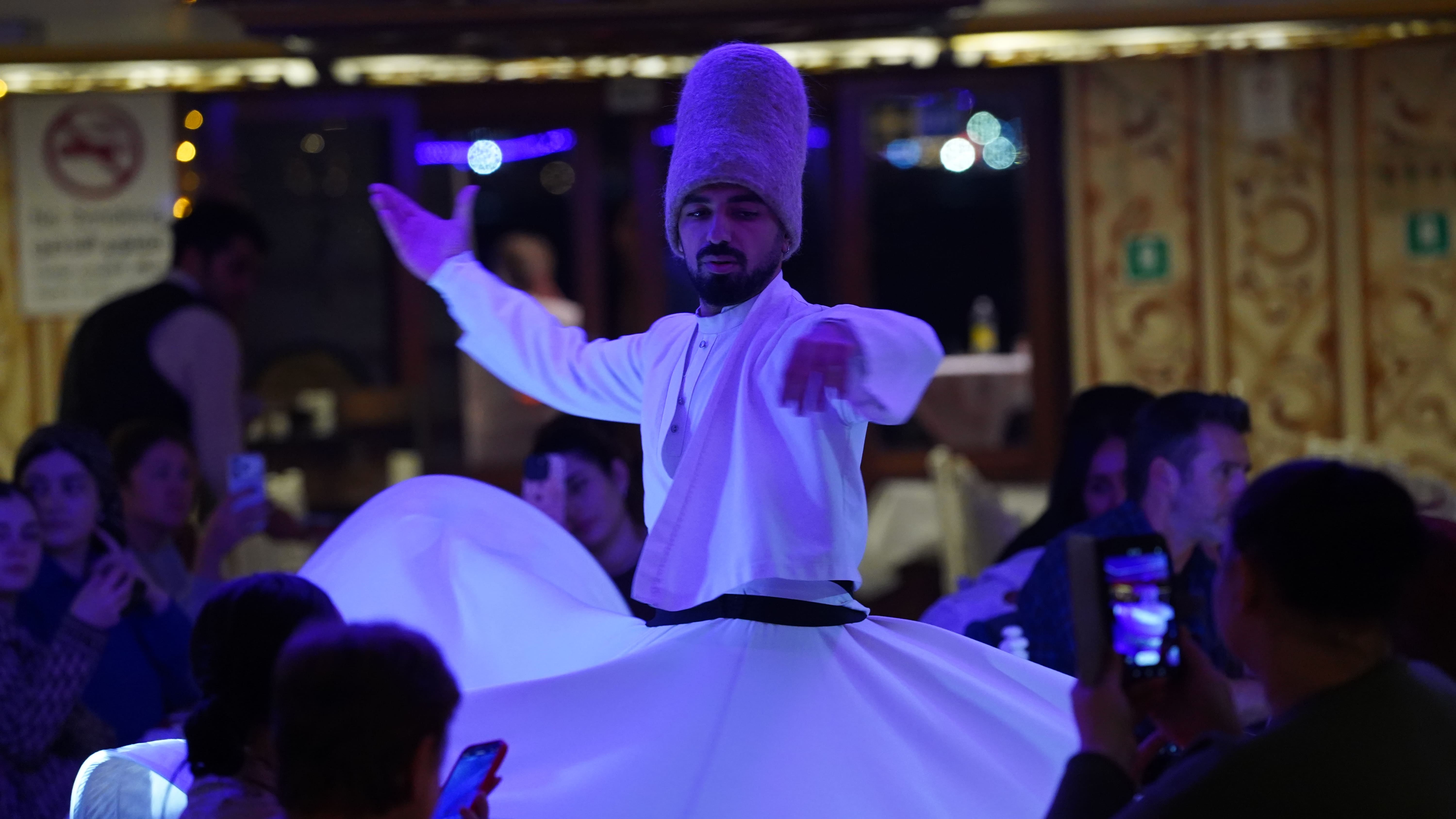 YÜZEN SARAY BOSPHORUS DINNER CRUISE