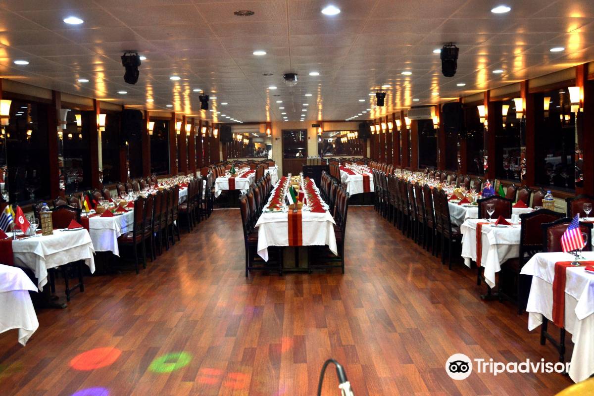 With Alcohol & With Hotel Transfer (Private Standard Table) OB