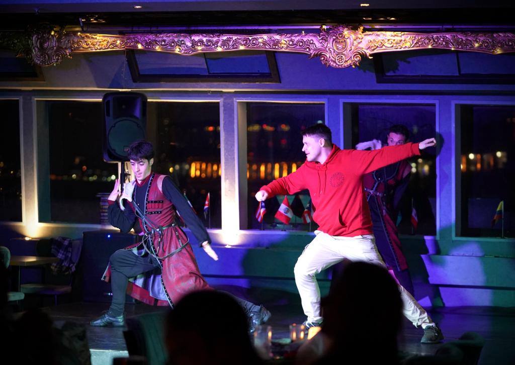 Bosphorus Dinner Cruise - Close to Show Table (Soft Drinks and Local Alcohol + Dinner + Turkish Show + Meeting Point)