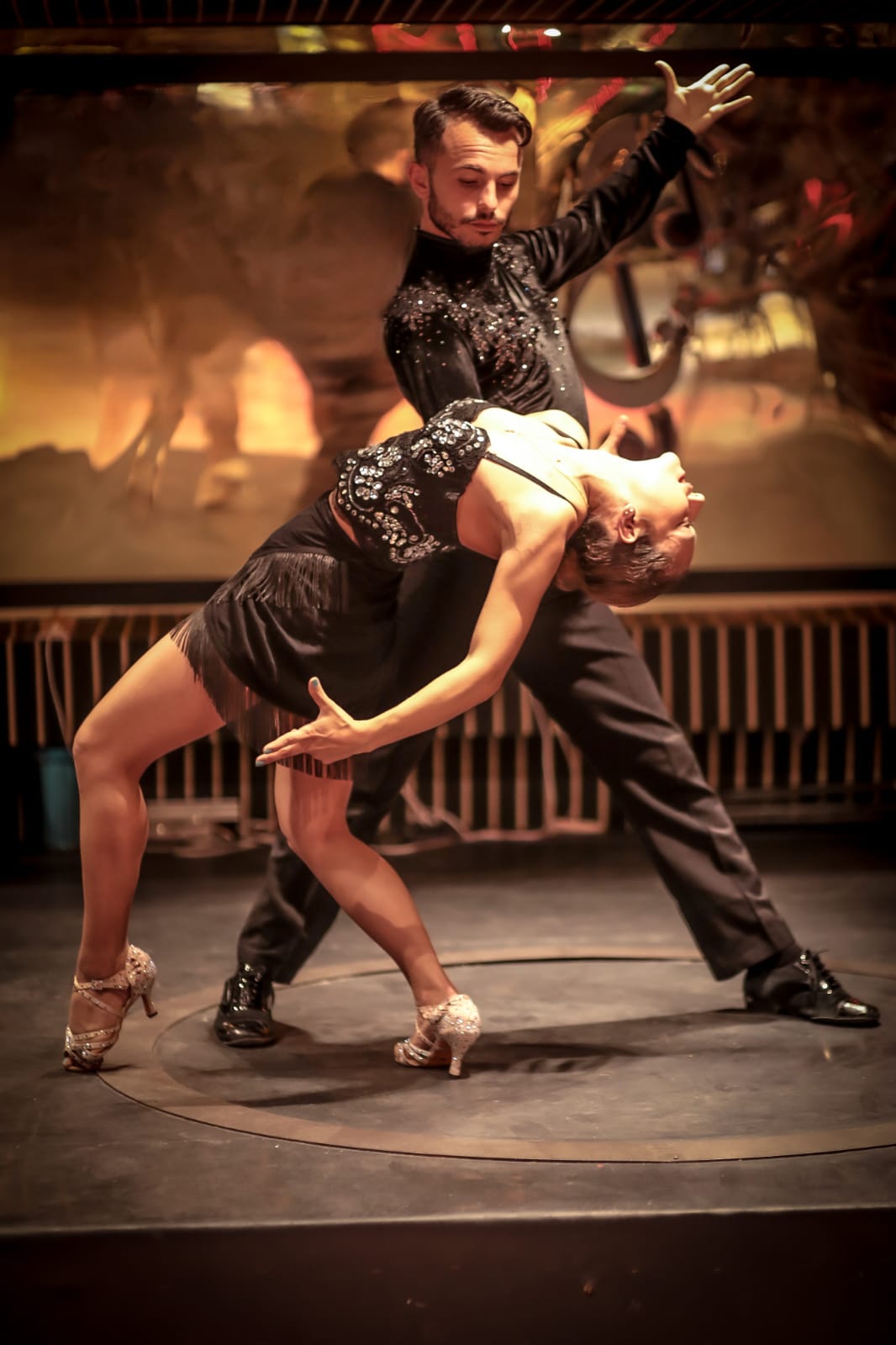 PRIVATE CLOSE TO SHOW TABLE NON ALCOHOL